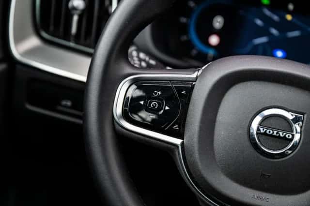 Volvo XC60 (2024) thumbnail 28