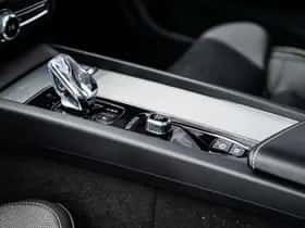 Volvo XC60 thumbnail 30