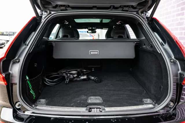 Volvo XC60 (2024) thumbnail 32
