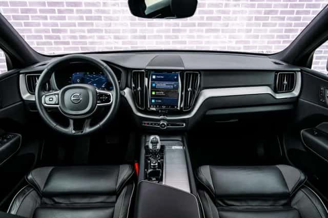 Volvo XC60 (2024) thumbnail 6