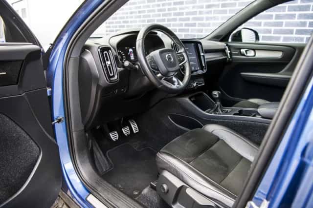 Volvo XC40 (2018) thumbnail 17