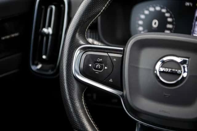 Volvo XC40 (2018) thumbnail 24