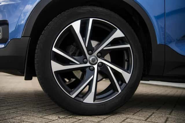 Volvo XC40 (2018) thumbnail 35