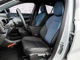 Volvo EX30 thumbnail 8