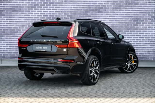 Volvo XC60 (2023) thumbnail 2