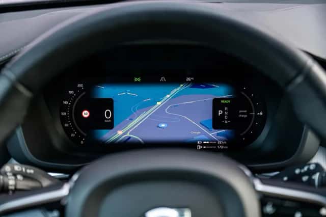 Volvo XC60 (2023) thumbnail 13