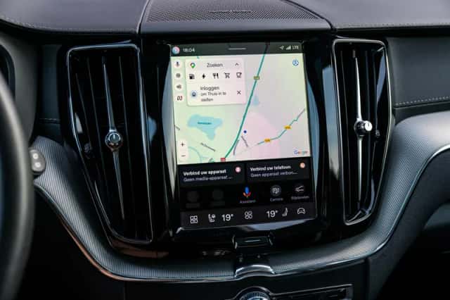 Volvo XC60 (2023) thumbnail 17