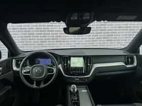 Volvo XC60 (2023) thumbnail 5