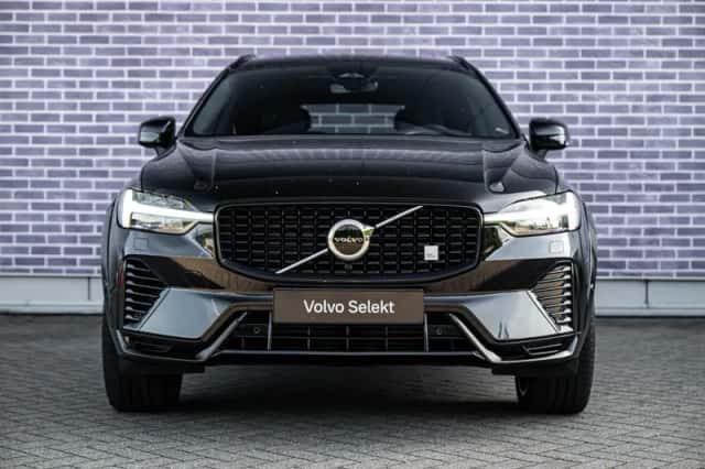 Volvo XC60 (2023) thumbnail 8