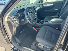 Volvo XC40 thumbnail 4