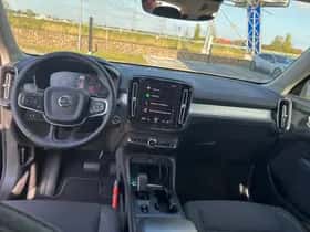 Volvo XC40 thumbnail 5