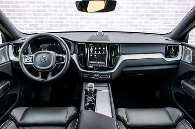 Volvo XC60 (2024) thumbnail 5