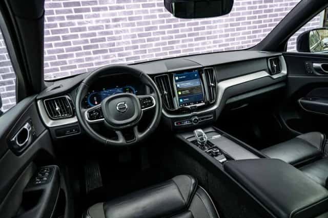 Volvo XC60 (2023) thumbnail 12