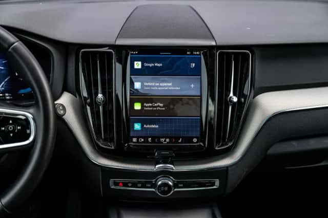 Volvo XC60 (2023) thumbnail 13
