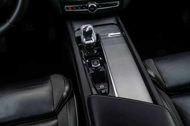 Volvo XC60 (2023) thumbnail 14