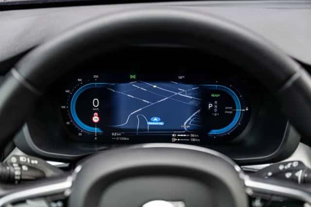 Volvo XC60 (2023) thumbnail 15