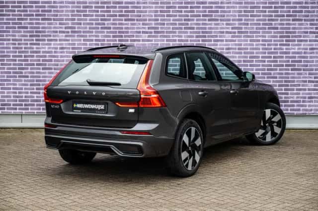 Volvo XC60 (2023) thumbnail 17