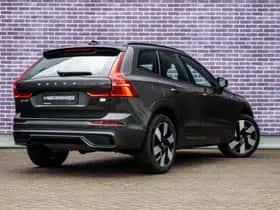 Volvo XC60 thumbnail 3