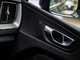 Volvo XC60 thumbnail 24