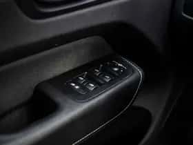 Volvo XC60 thumbnail 25