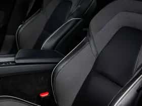 Volvo XC60 thumbnail 30