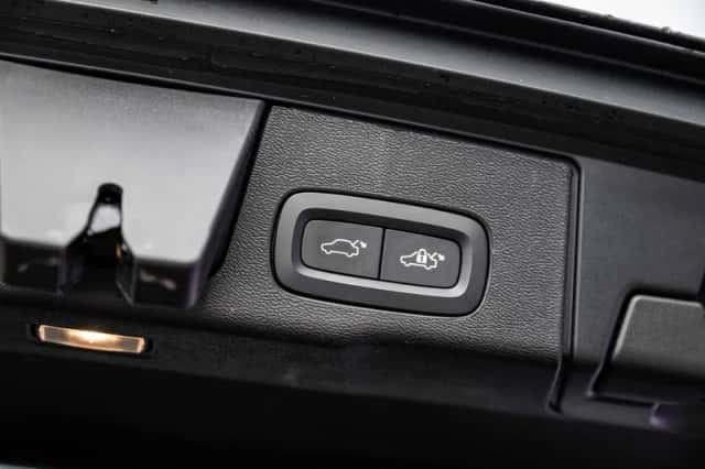 Volvo XC60 (2023) thumbnail 34