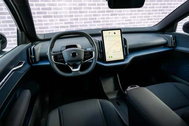 Volvo EX30 (2026) thumbnail 12