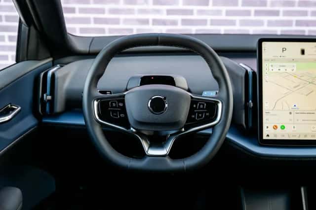 Volvo EX30 (2026) thumbnail 4