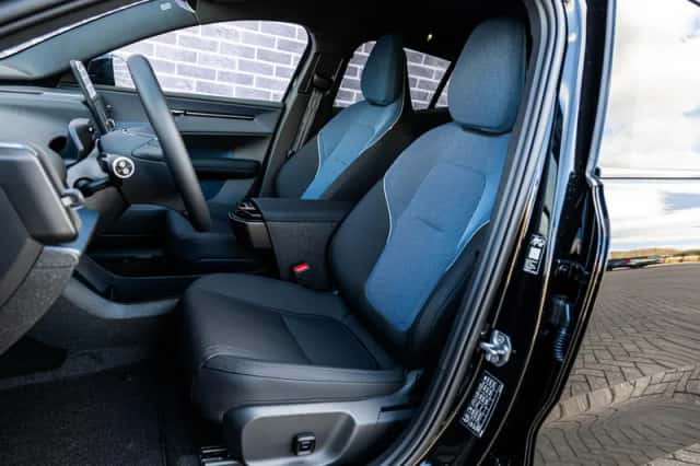 Volvo EX30 (2026) thumbnail 7