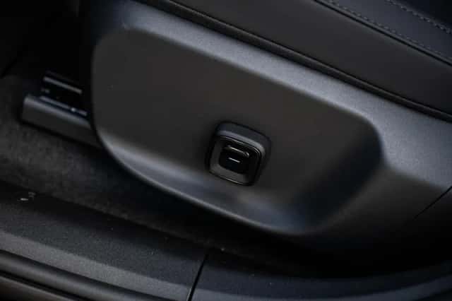 Volvo EX30 (2026) thumbnail 8