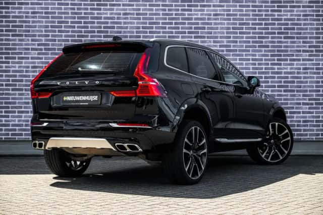 Volvo XC60 (2020) thumbnail 2