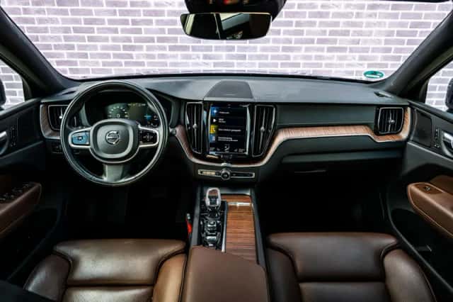 Volvo XC60 (2020) thumbnail 6
