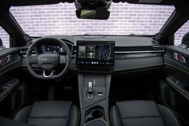 Lynk & Co 01 (2026) thumbnail 5