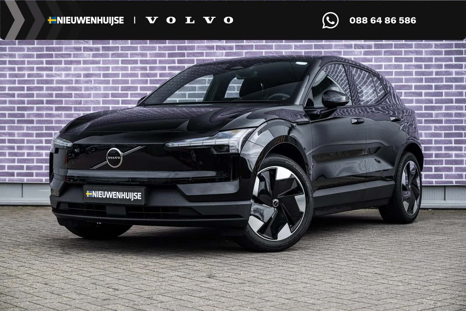 Volvo EX30 (2024) — foto 1