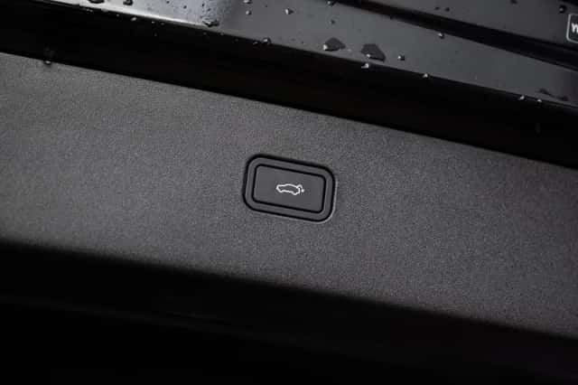 Volvo EX30 (2024) thumbnail 25