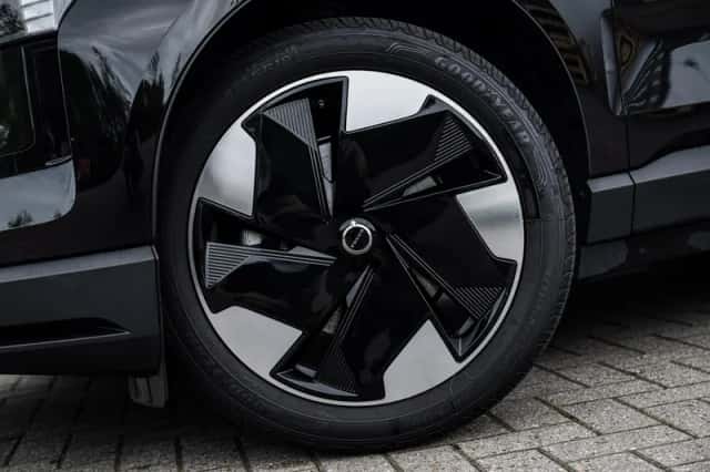 Volvo EX30 (2024) thumbnail 26