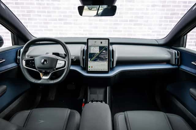 Volvo EX30 (2024) thumbnail 7