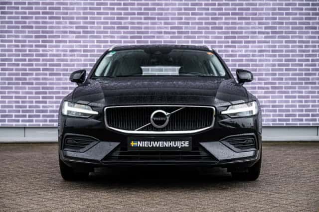 Volvo V60 (2019) thumbnail 11