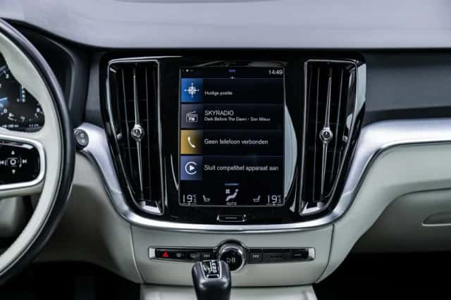 Volvo V60 (2019) thumbnail 14