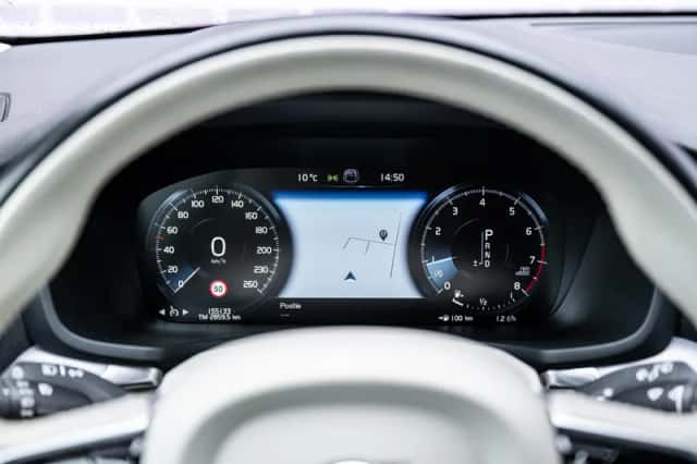 Volvo V60 (2019) thumbnail 16