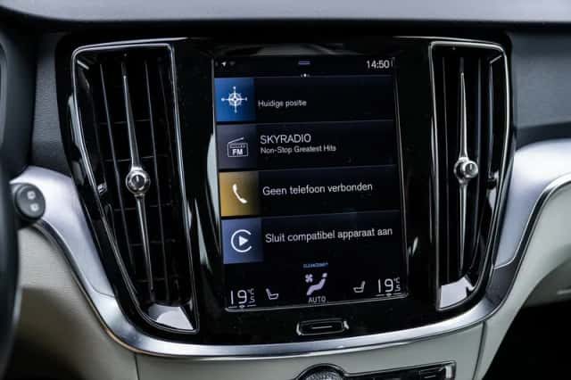Volvo V60 (2019) thumbnail 20