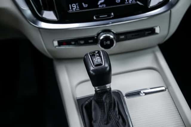 Volvo V60 (2019) thumbnail 24