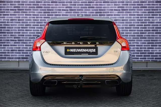 Volvo V60 (2017) thumbnail 12