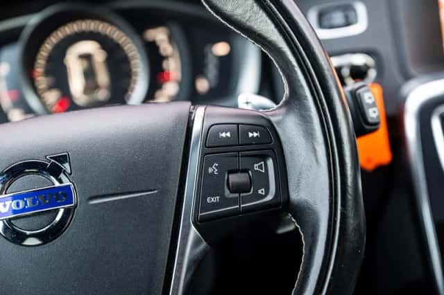 Volvo V60 (2017) thumbnail 27