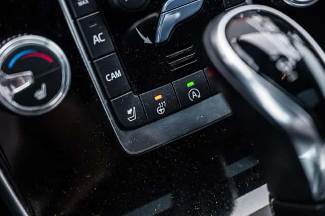 Volvo V60 (2017) thumbnail 29
