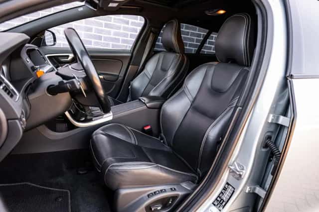 Volvo V60 (2017) thumbnail 8