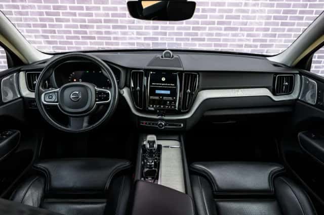 Volvo XC60 (2021) thumbnail 5