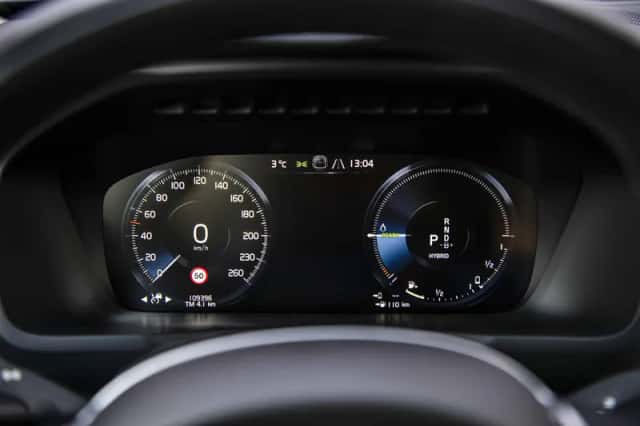 Volvo XC90 (2022) thumbnail 16