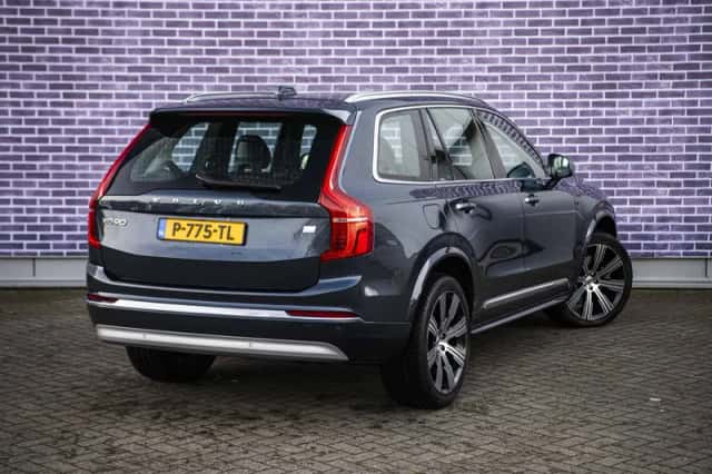 Volvo XC90 (2022) thumbnail 18