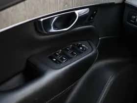 Volvo XC90 thumbnail 29
